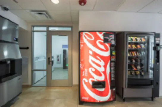 スタジオ 6 マカラン、ネバダ - スパークス - タホ - リノ インダストリアル センター ストーリーのホテル