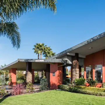 Days Inn & Suites by Wyndham Lodi