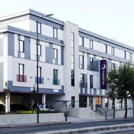 Premier Inn London Eltham Отели рядом с достопримечательностью «Чарлтон»