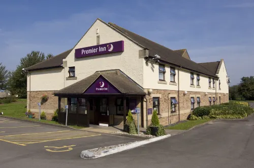Premier Inn Gloucester (Little Witcombe) - 駐車場