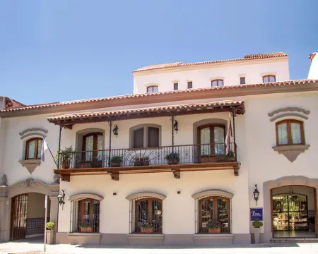 Solar de La Plaza Hotels in Salta