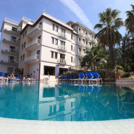 Hotel Caravel