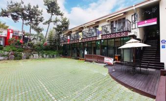 Boryeong Swiss Chalet Pension