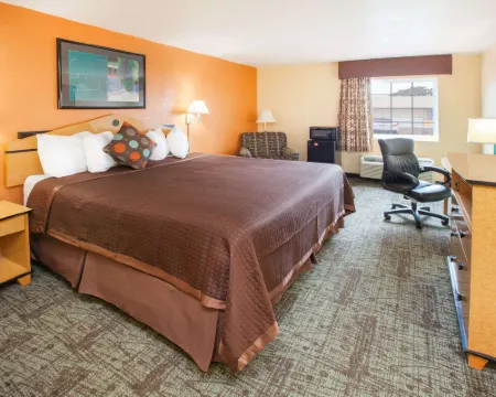 阿爾瑪戴斯酒店 克勞福德縣酒店