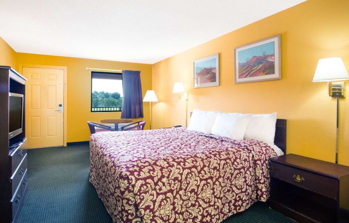 Days Inn by Wyndham Camilla