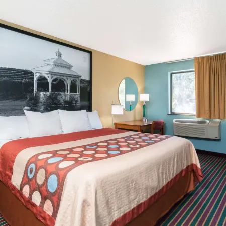 Super 8 by Wyndham Bath Hammondsport Area Hotels in Steuben County