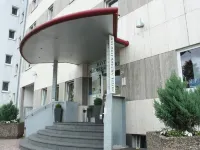 Hotel Niederräder Hof Hotels near Schwanheim