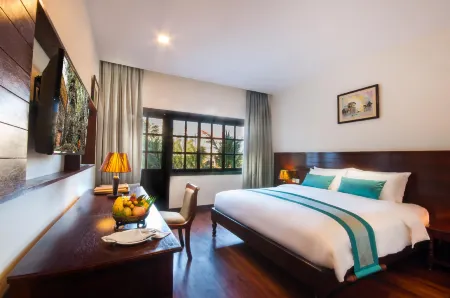 Lotus Blanc Hotel