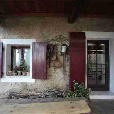 Centro Trekking A Cavallo Monte Brugiana Hotel Exterior