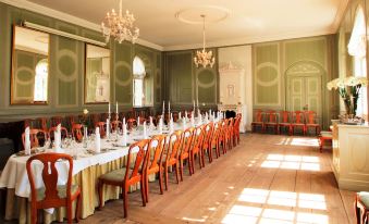 Store Restrup Slotshotel