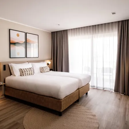 Strand Suites by Neu Collective