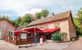 La Vieille Auberge du Lac