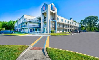 Motel 6 Virginia Beach, VA