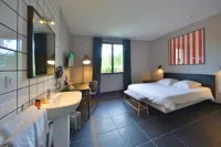 Logis - Hotel Restaurant la Mire Hotels in Foëcy