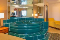 Quality Inn & Suites Detroit Metro Airport