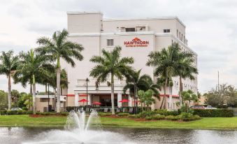 Hawthorn Extended Stay by Wyndham West Palm Beach