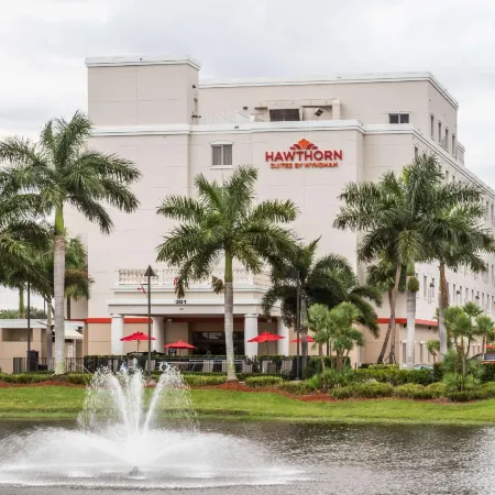 Hawthorn Extended Stay by Wyndham West Palm Beach