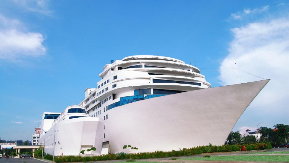 Pacific Palace Hotel