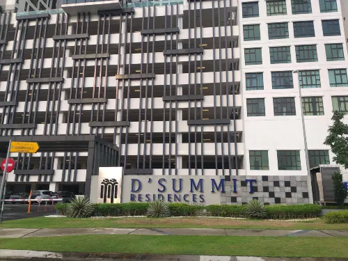 D Summit Cozy Homestay Hotels in Tebrau