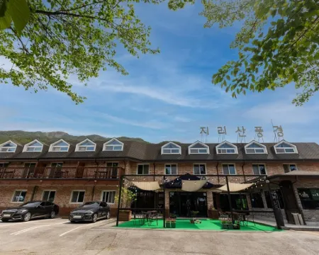 Camp Jirisan Parkview Hotels in Gurye-gun