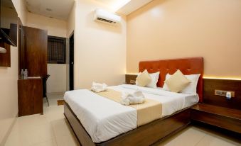 Hotel Empire - Near Mumbai International Airport