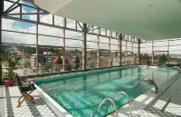 Wyndham Cluj - Pools