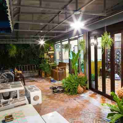 班禪青年旅館 Hotel Exterior