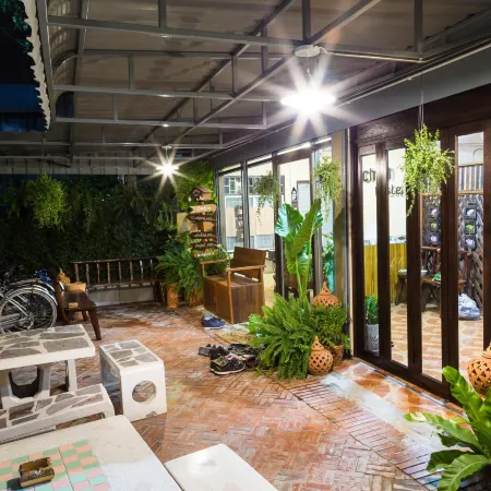 Banchan Hostel Отели рядом с достопримечательностью «Мусульманский район»