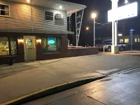 Townhouse Motel Hotels near Lusk Airport