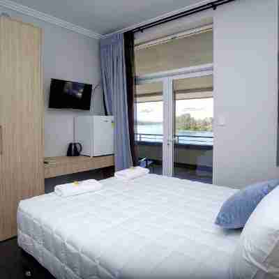 Lakes and Ocean Hotel Forster Rooms