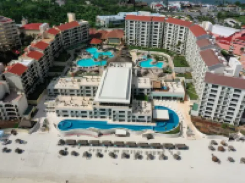 Emporio Cancun Optional All Inclusive โรงแรม Emporio Cancun ทางเลือกให้บริการครบวงจร โรงแรมในกังกุน
