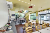 宜必思安納西 Cran Gevrier 飯店（2020 年 7 月開業） - 酒吧