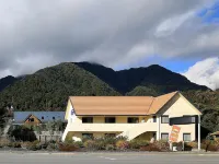 Bella Vista Motel Fox Glacier - Parkplatz