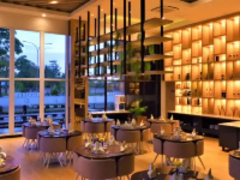 Hotel Q Qubu Resort Hotels in Raya River