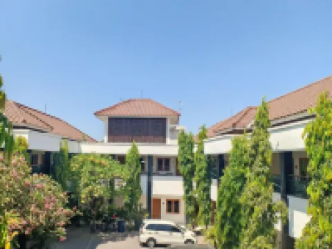 Griya Tenera Syariah Hotels in Jebres