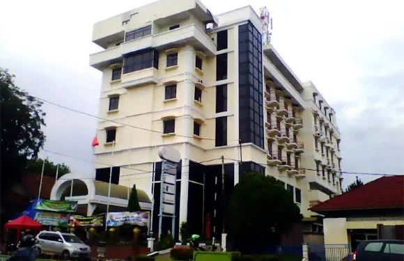 布米阿西邦加酒店