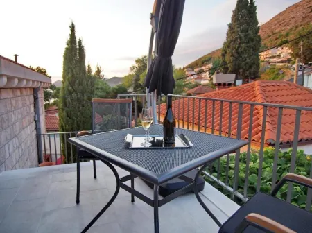 Apartments Sweet Escape Отели рядом с достопримечательностью «Локрум»