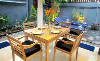 1 Bed, Private Pool, Walk to Seminyak Beach, Cafes, Shops, All Else