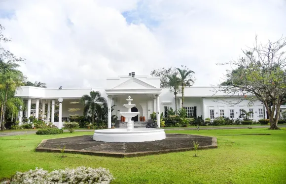 亞歷山德拉海濱酒店