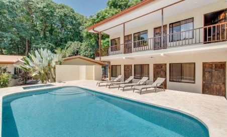 Tropical Beach - Housity