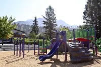 Crystal Springs Lodge - Motels