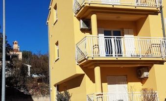 Apartment with 3 Bedrooms in Rabac, with Wonderful Sea View and Wifi