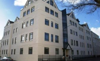 Leamington Spa Serviced Apartments - Villiers House