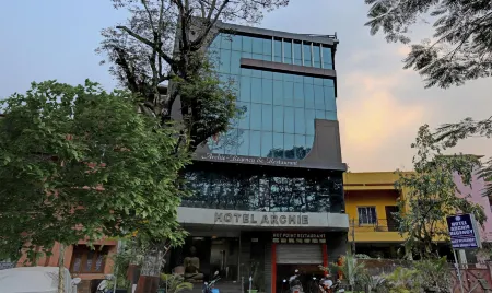 Treebo Archie Regency