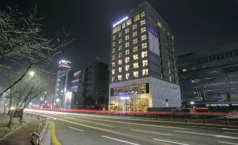 2. 오키드호텔..