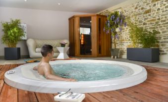 Logis Hotel Spa Restaurant Au Site Normand