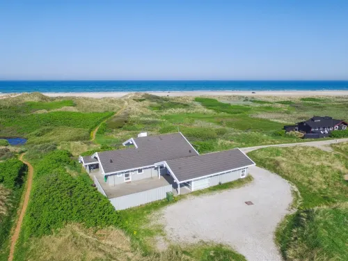 "Anne" - 100m from the Sea