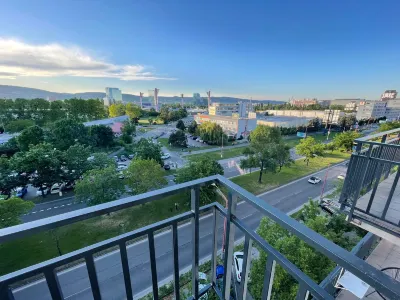Tiffany Apartment Hotel Bratislava II 호텔