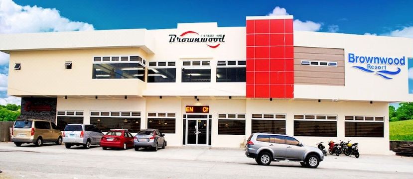 Brownwood Resort & Hotel - Housity