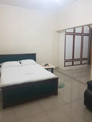 Rayoni Guesthouse B&B - breakfast